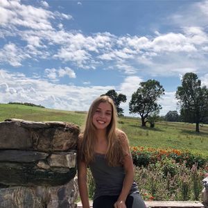 Meet your Posher, Justine